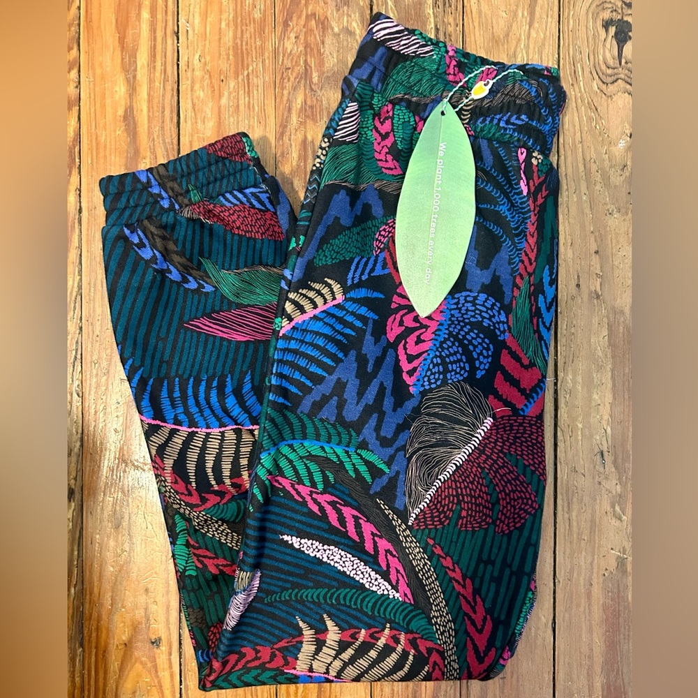 NWT FARM Rio Amazonia Nights joggers XS sold out style
